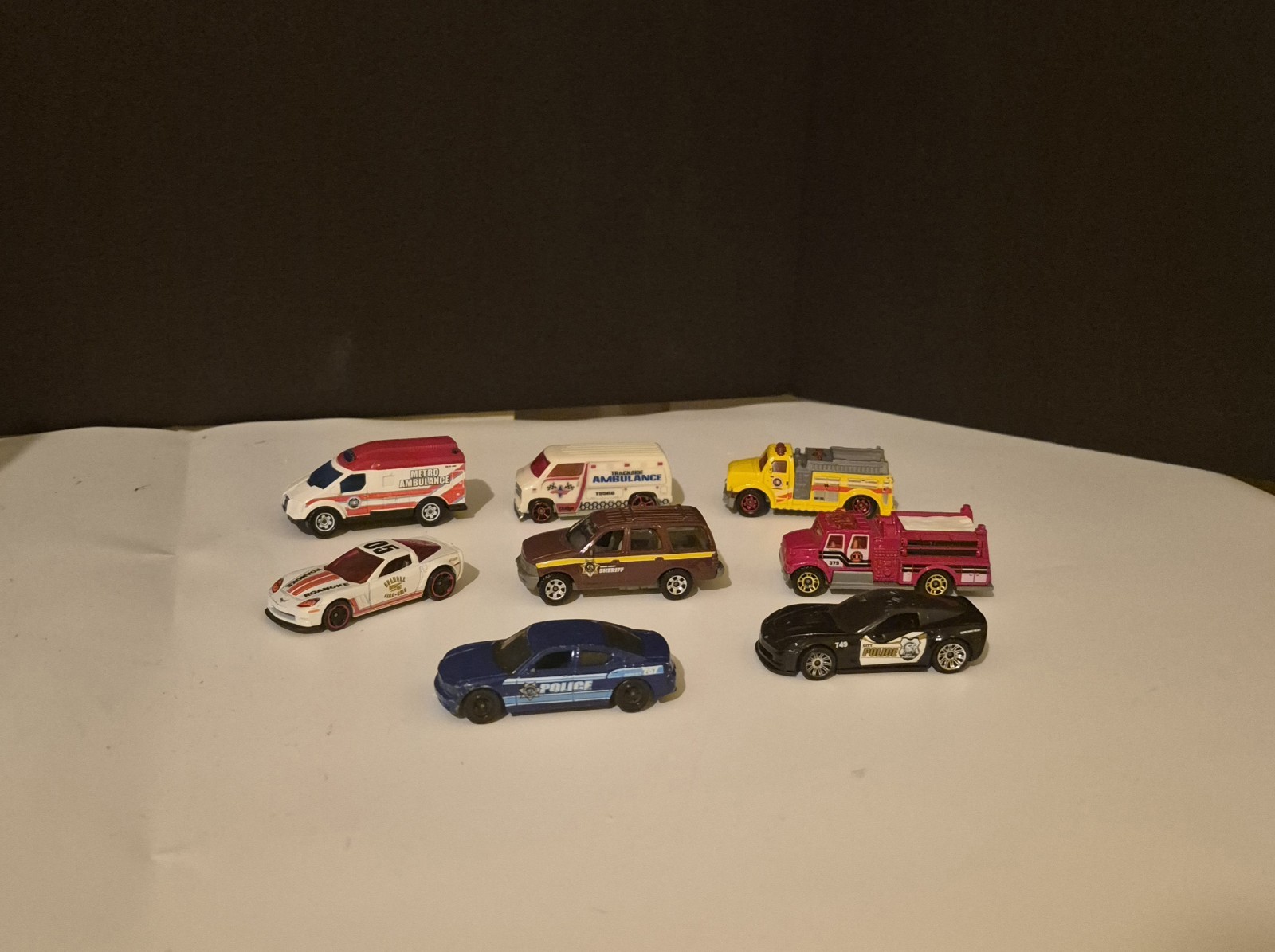Matchbox Hot Wheels Police, Fire & Ambulance Lot Of 8 1998 – 2011