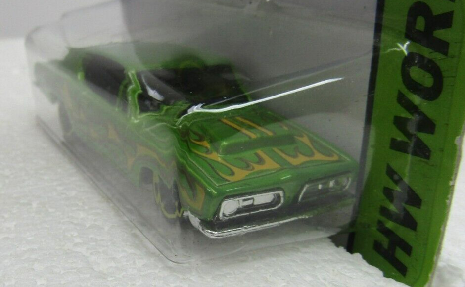 Hot Wheels 2015 ’68 Hemi Barracuda #213/250