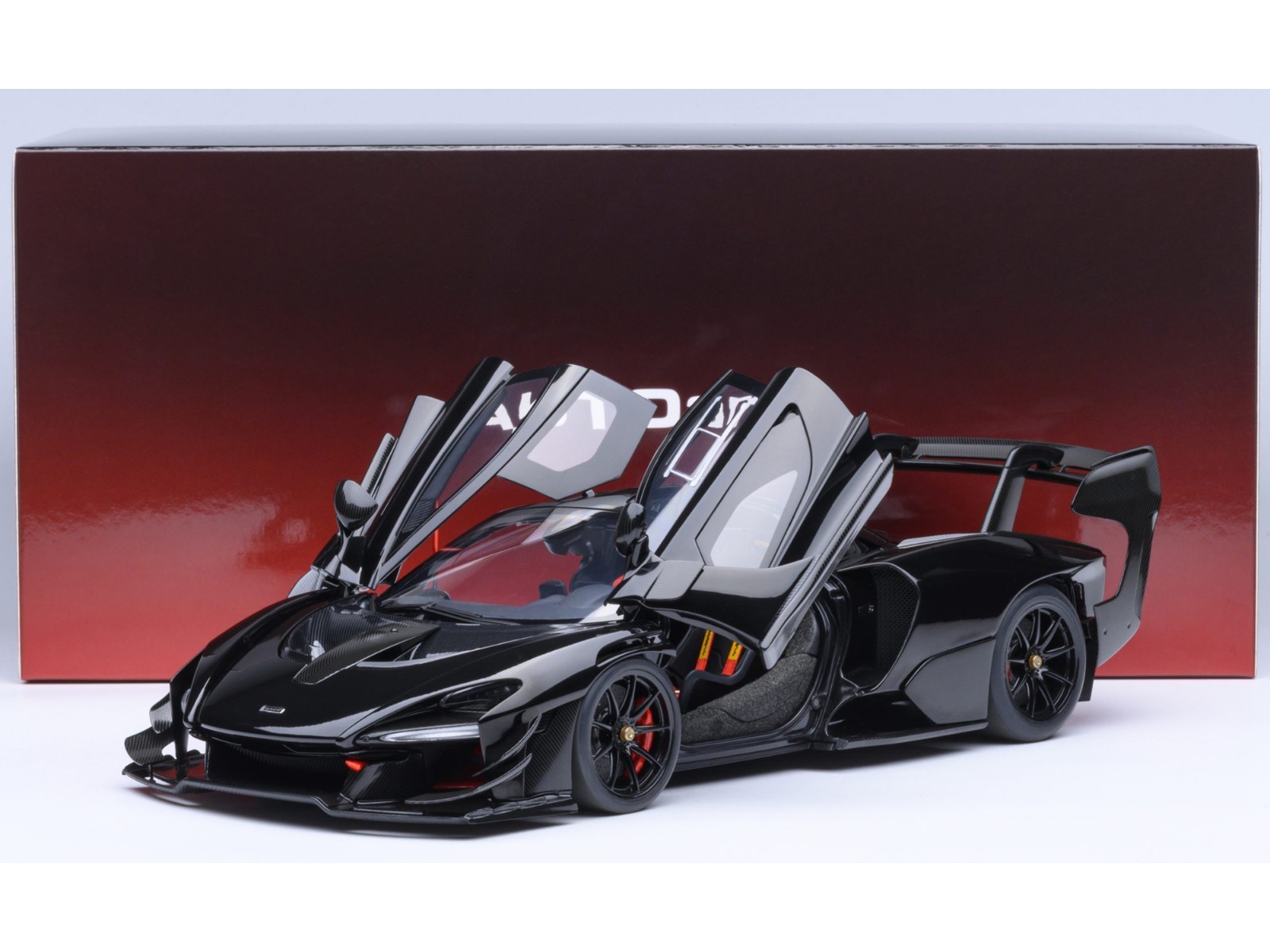 MCLAREN SENNA GTR ONYX BLACK 1/18 MODEL CAR BY AUTOART 81954