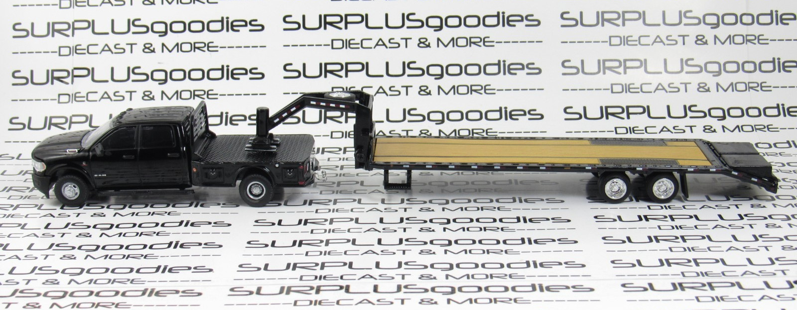 Greenlight 1:64 Black 2023 DODGE RAM 3500 Dually Flatbed w/Gooseneck Trailer