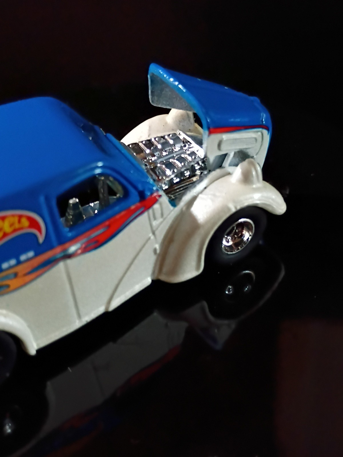 🔥🔥🔥🔥Hot Wheels Rod Custom Ford Anglia Panel Delivery Van Blue HW Logo 🔥🔥🔥