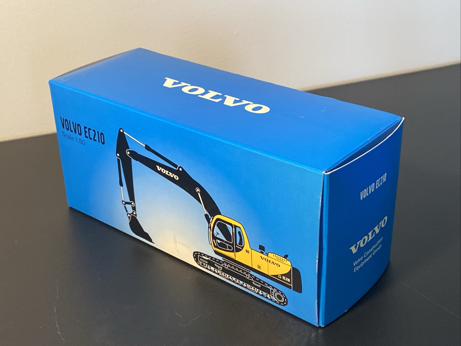 1/50 diecast Volvo exclusive EC210 v1.0 track excavator Motorart LINKED TRACKS!!