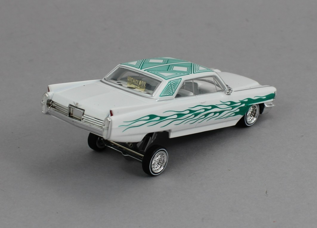 1:64 *97M* WHITE 1964 Cadillac Coupe DeVille *LOWRIDER* NIB
