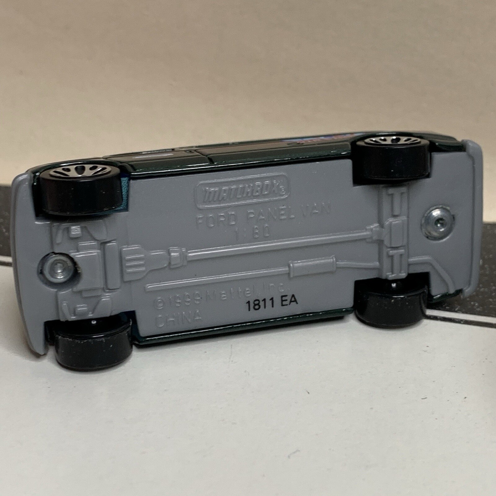 Matchbox Ford Panel Van Airspeed Dark Green Metallic M-Force Airshow w/Lights NM