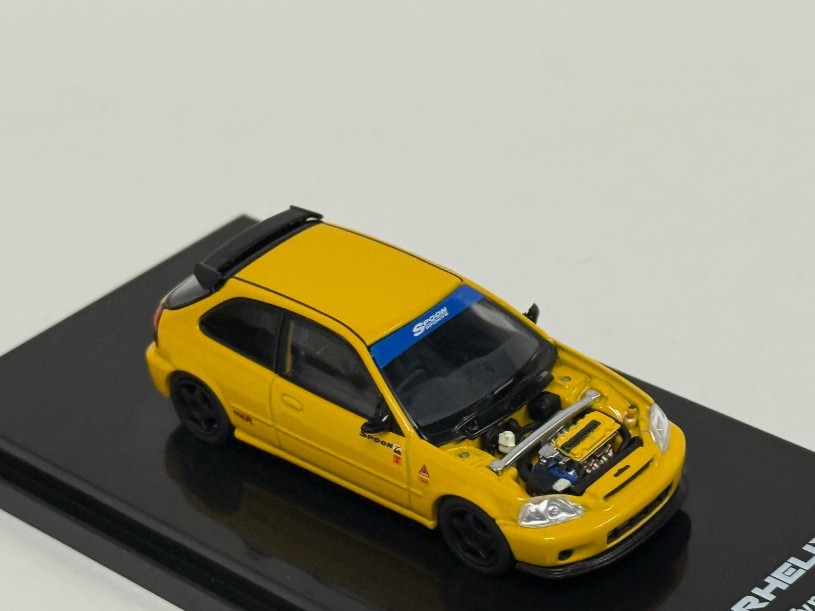 1/64 Motorhelix Honda Civic Type R ( EK9 ) Spoon Champion Yellow MIX1 LAST ONE