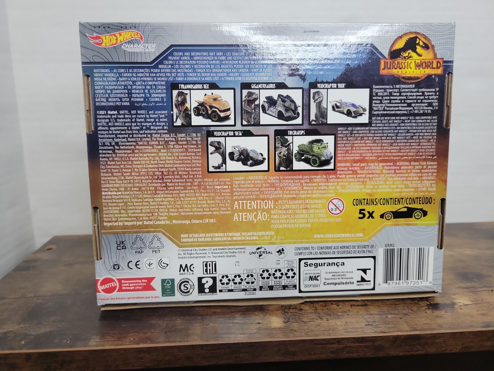 Hot Wheels Cars Jurassic World Dominion 5 Pack Velociraptor T-Rex
