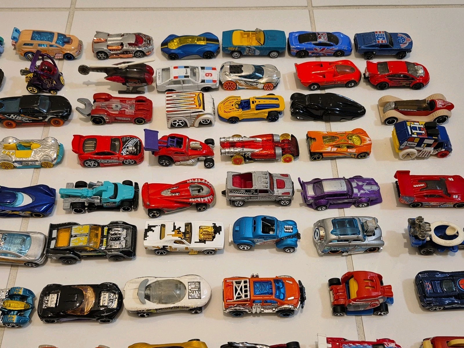 Lot of 100 Fantasy Hot Wheels Cars: Loose, Variety of Years #1