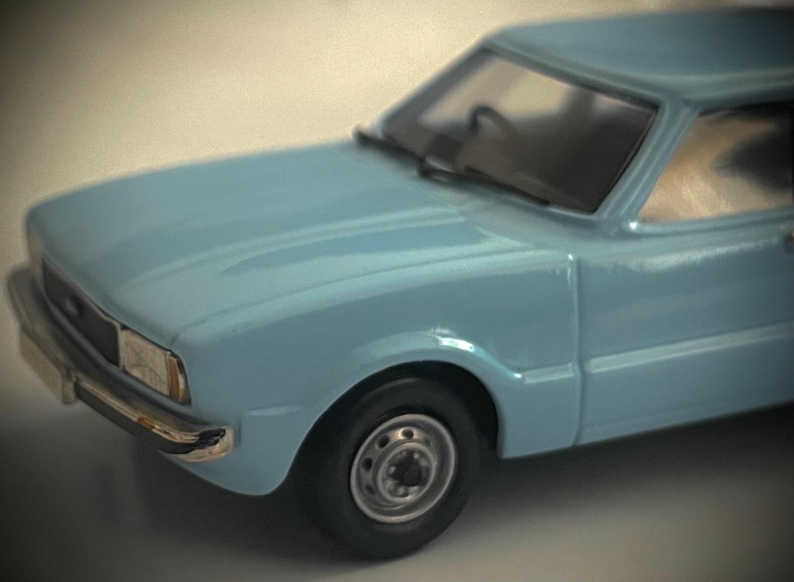 Lansdowne LDM 56 – 1979 Ford Cortina MKIV 1.6L, 4-Door Saloon (Bermuda Blue)