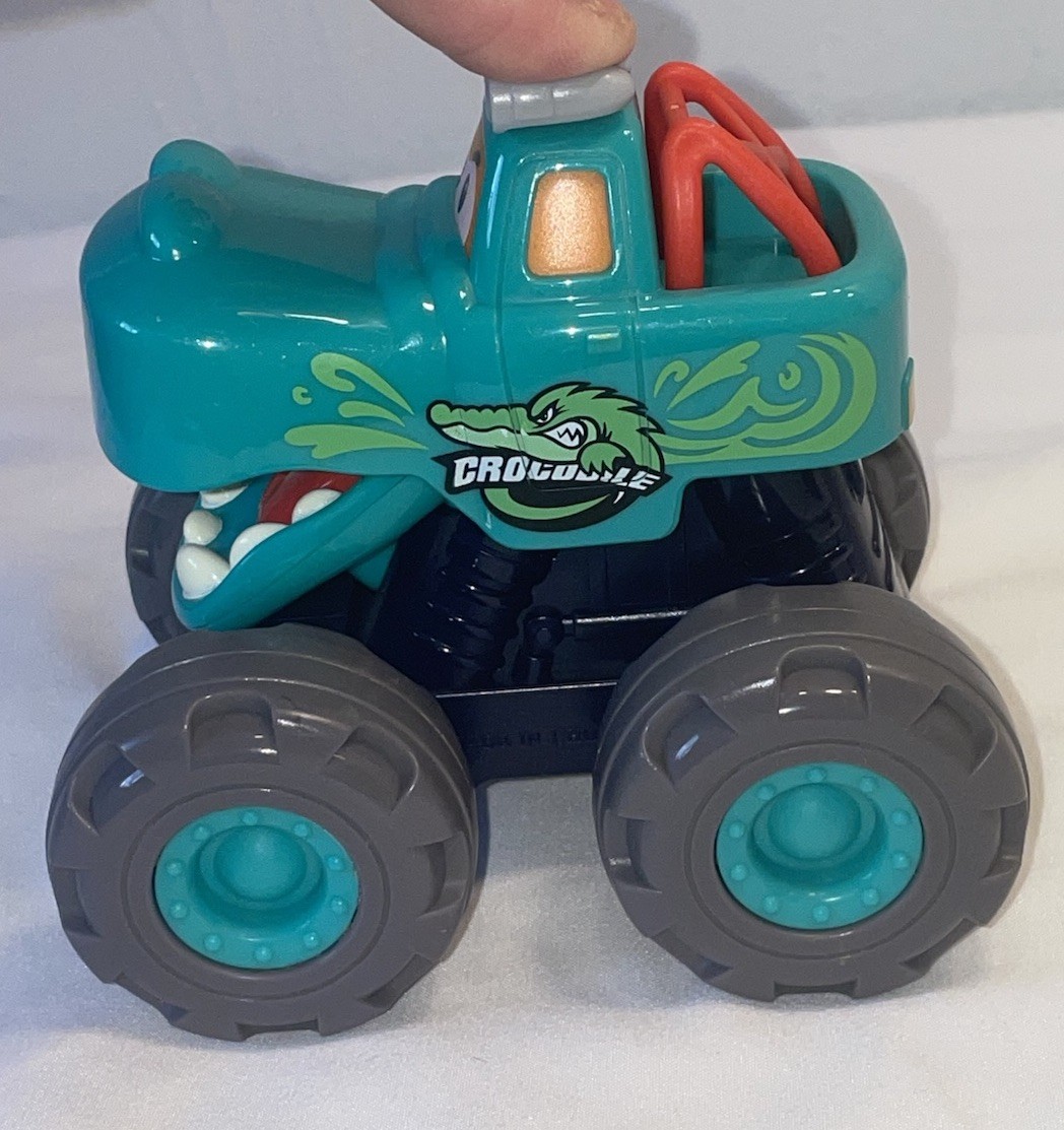 2 Animal Monster Trucks Pull Back Cars Push Button Crocodile Leopard