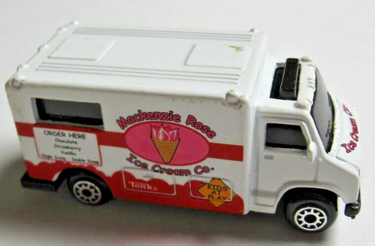 Lot of 13 – 2000 Maisto Tonka Hasbro Diecast / Trucks-commercial -equipment