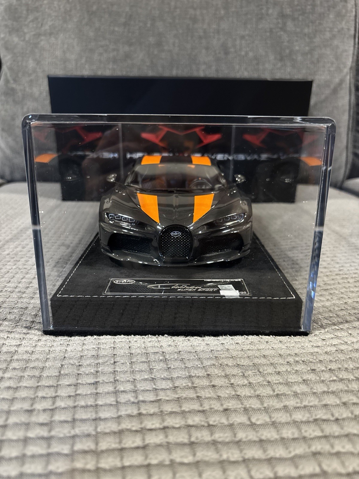 1/18 HH Henson & Heaven Bugatti Chiron SuperSport Carbon/orange High Wing Limite