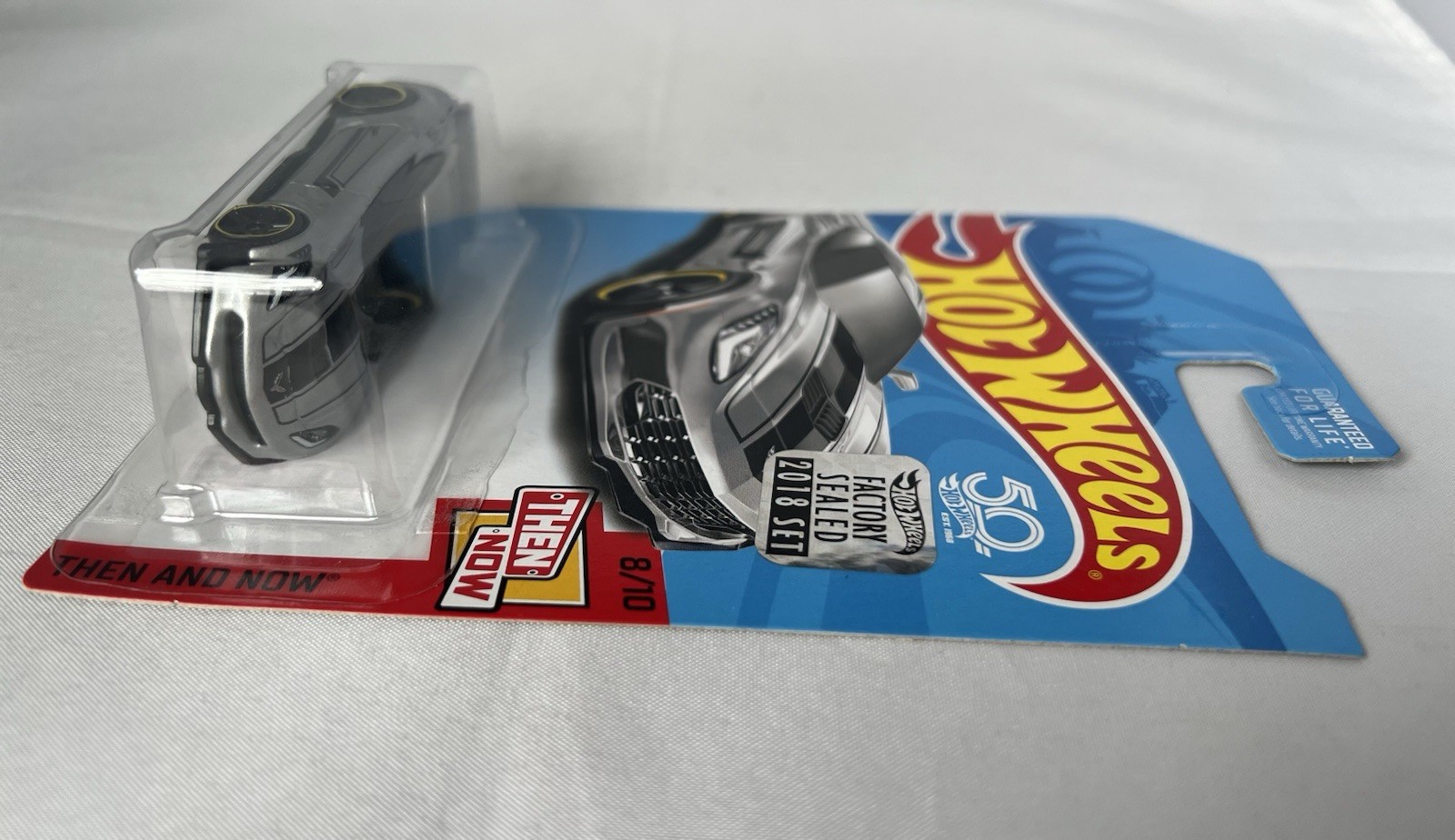 Hot Wheels Corvette C7 Z06 Then & Now KMART Exclusive Color, 2018 Factory Sealed