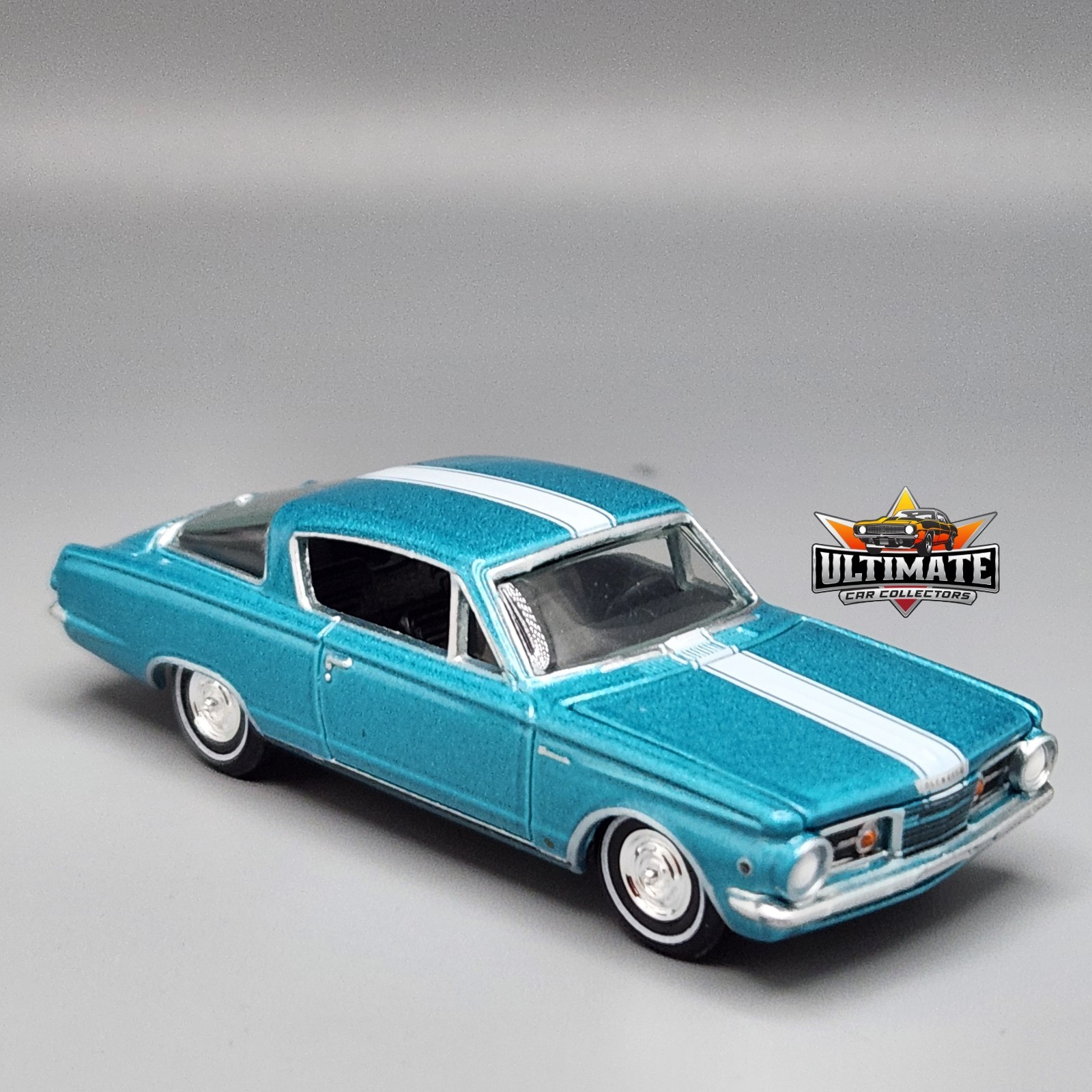 1965 Plymouth Barracuda Formula S Collectible 1/64 Scale Diecast Collector Car