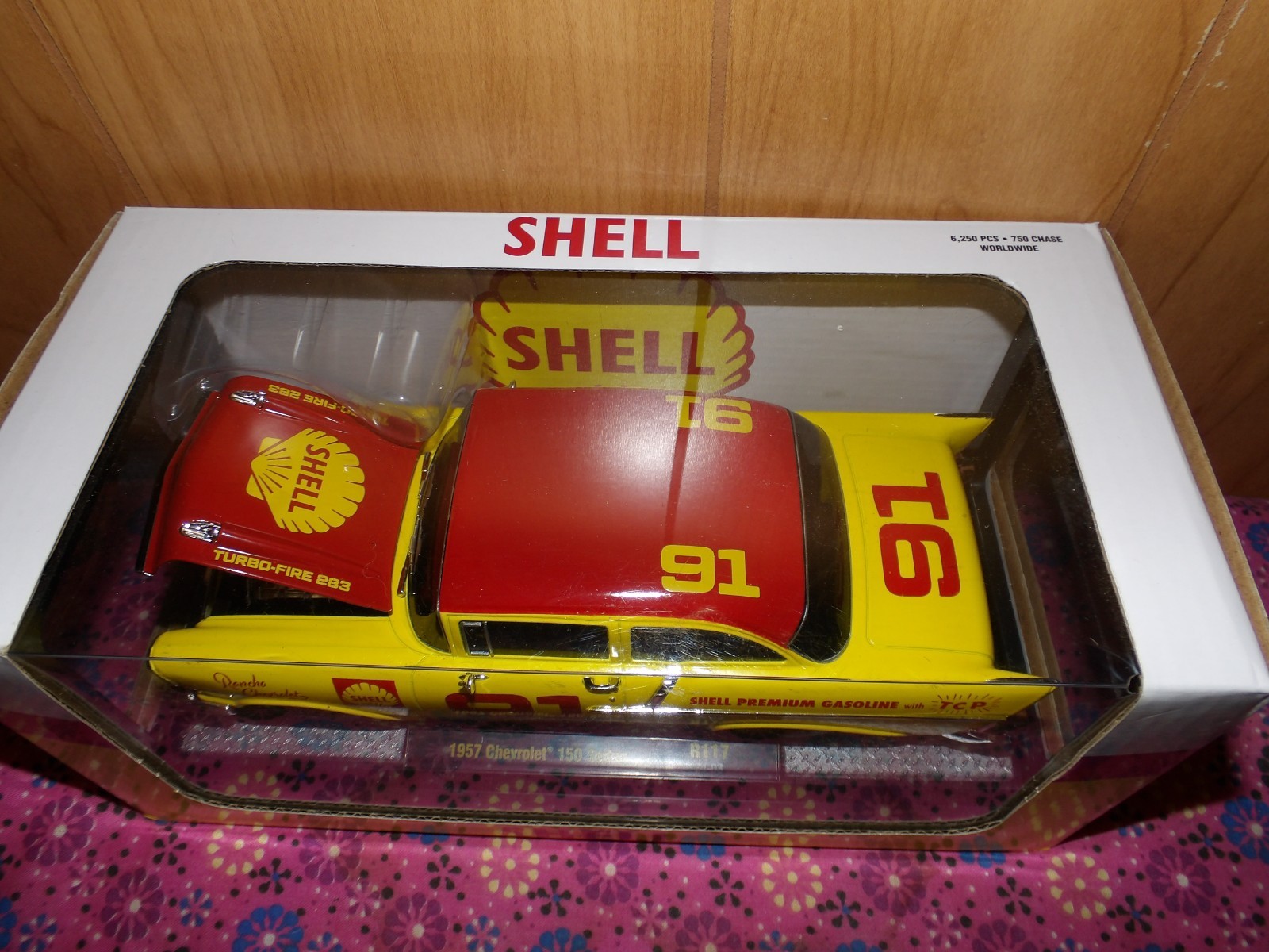 2024 M2 MACHINES R117 1957 CHEVROLET 150 SEDAN SHELL #91 1/24 CHASE
