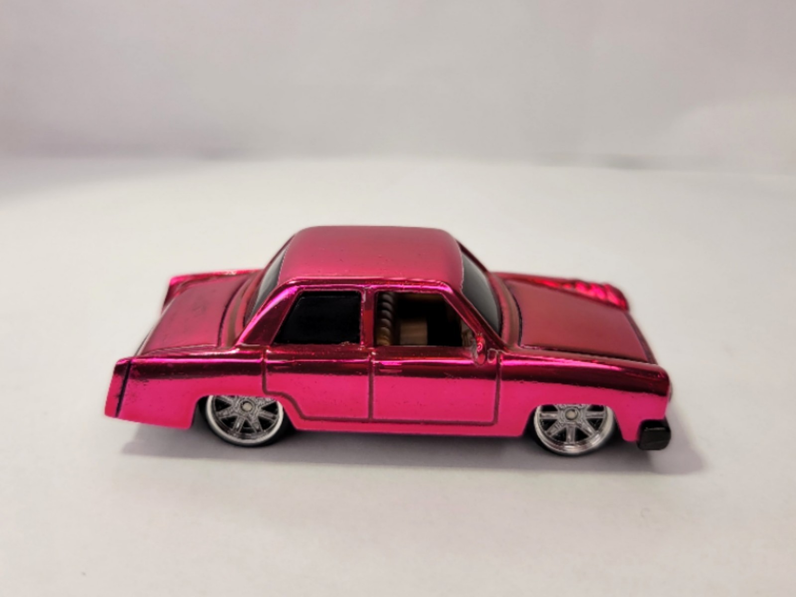 Hot Wheels THE SIMPSONS FAMILY CAR Custom Super Spectraflame & Real Riders 1:64