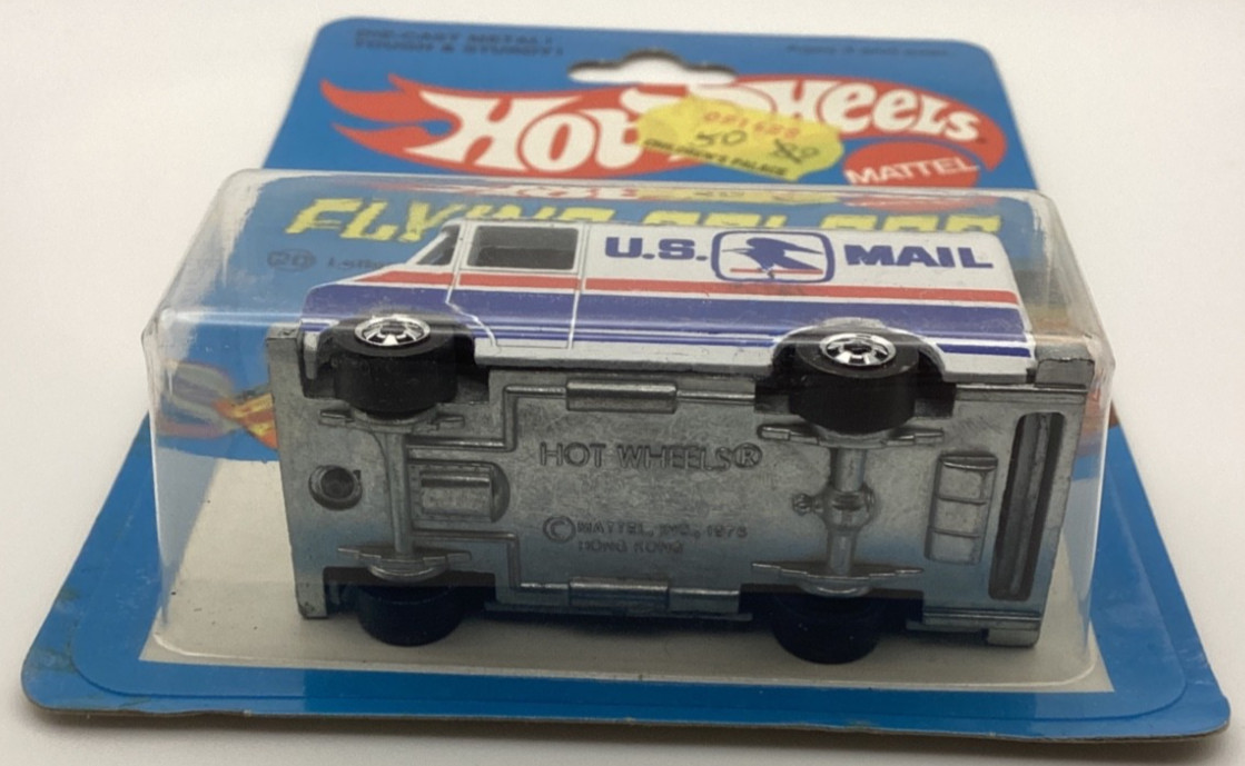 Hot Wheels vintage 1977 Letter Getter, #9643 U.S. Mail truck on near mint card