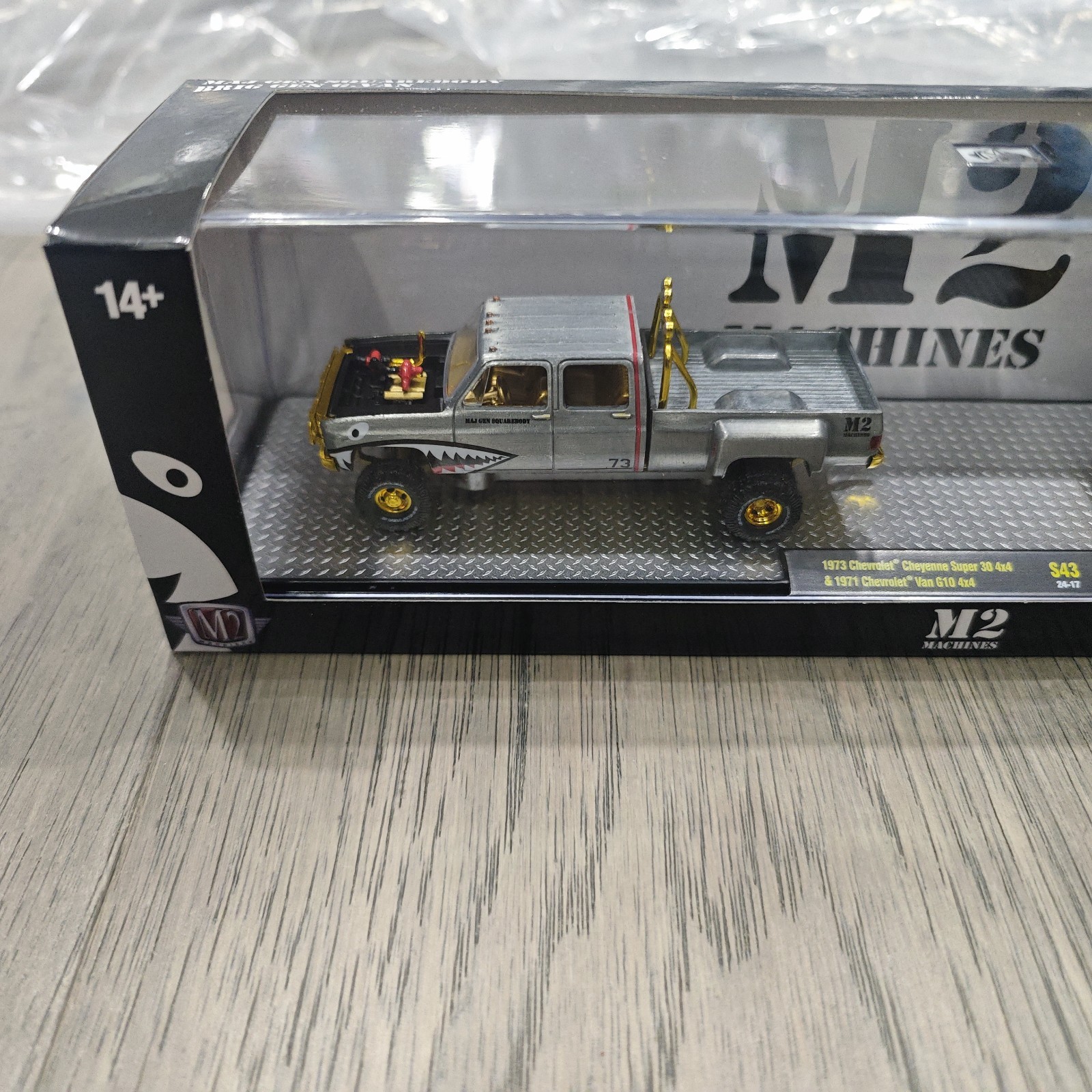 M2 Machines RAW Super Chase 1973 Chevy Cheyenne & 1971 Chevy Van 250pcs