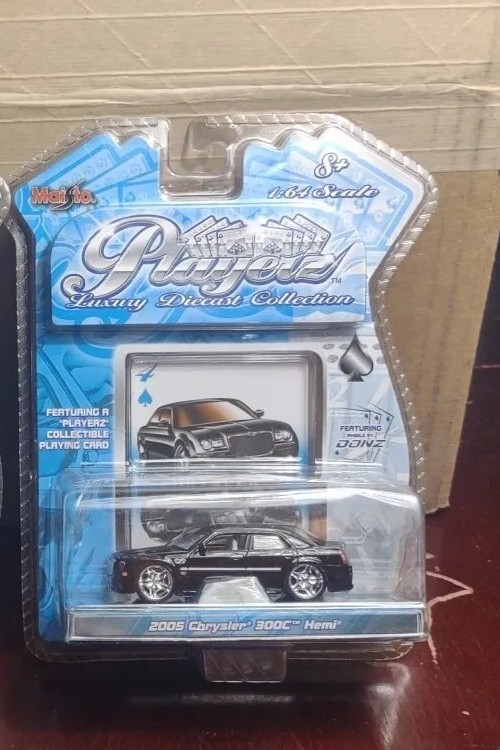 Maisto Playerz 2005 Chrysler 300C Hemi 1/64