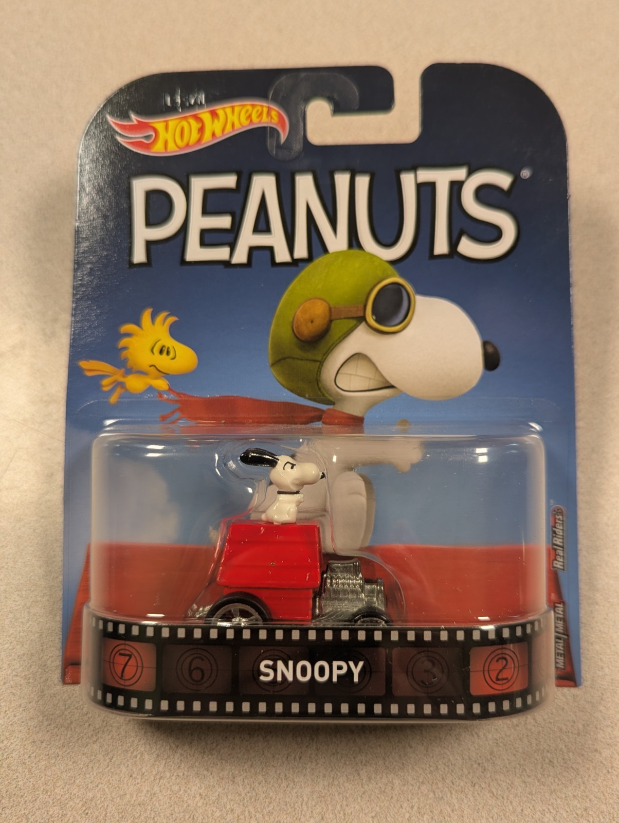 HOT WHEELS 1:64 PEANUTS REAL RIDERS SNOOPY