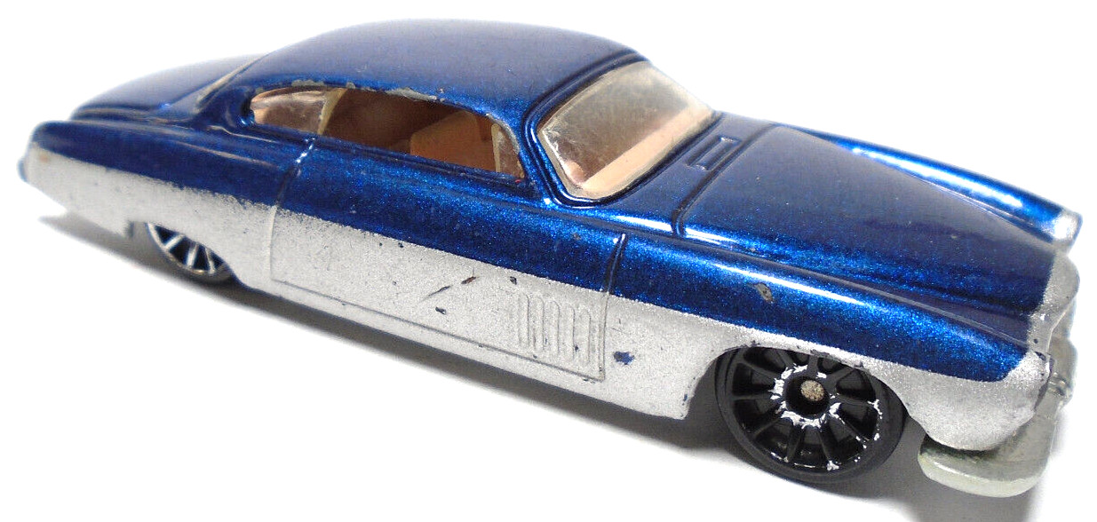 2002 HOT WHEELS MYSTERY CARS FISH’D & CHIP’D BLUE & SILVER 3 1/8″ DIECAST CAR