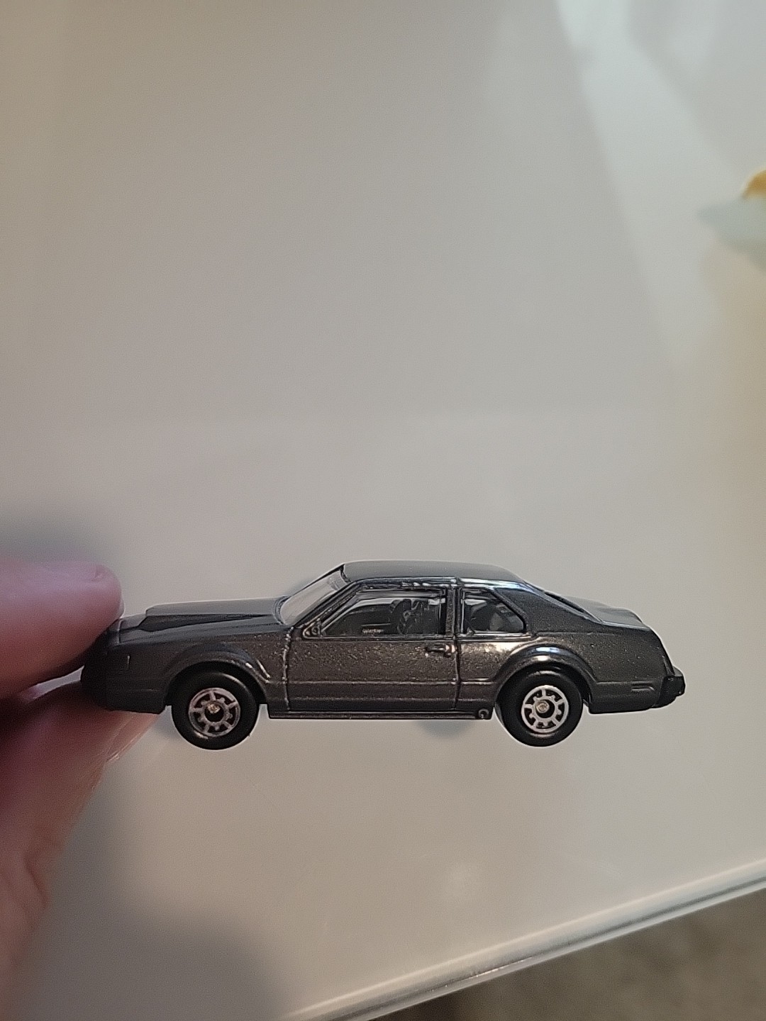 Maisto Lincoln Mark VII Dark Gray 1:64 Scale Diecast