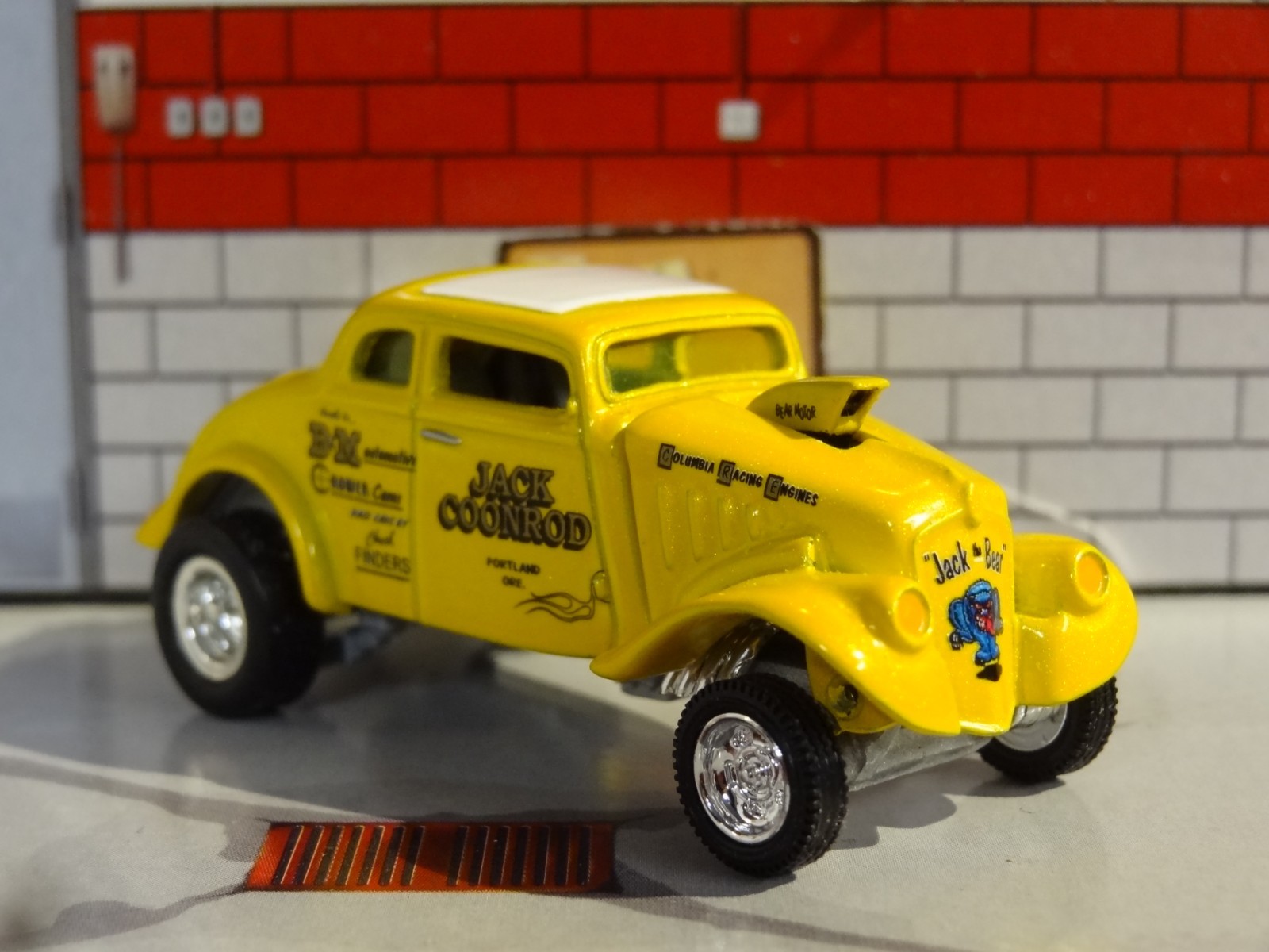 HOT WHEELS – JACK “THE BEAR” COONROD – 1933 WILLYS GASSER DRAG CAR NHRA