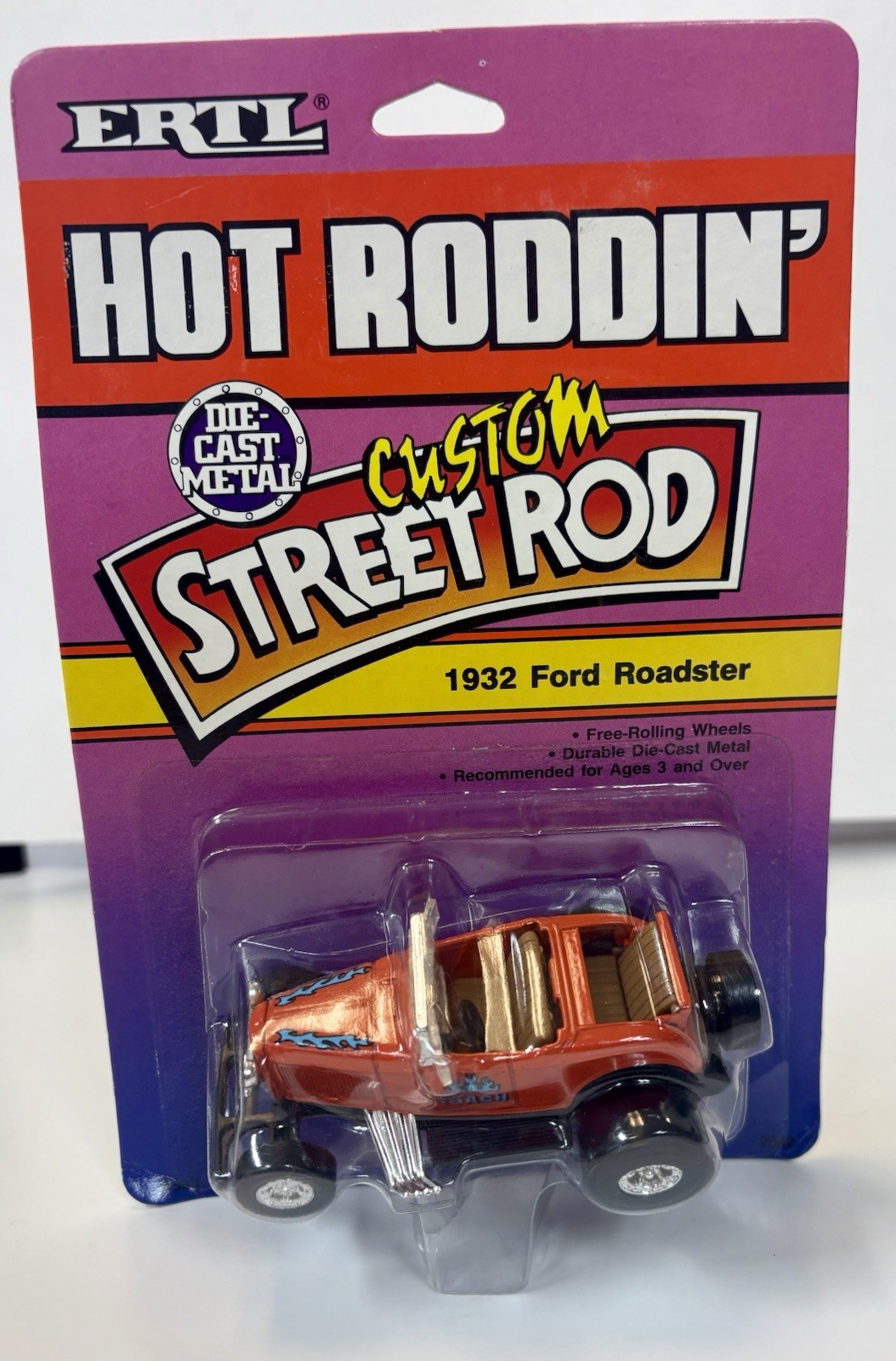 Vintage Ertl 1989 Hot Roddin Custom Street Rod ’32 Ford Roadster New