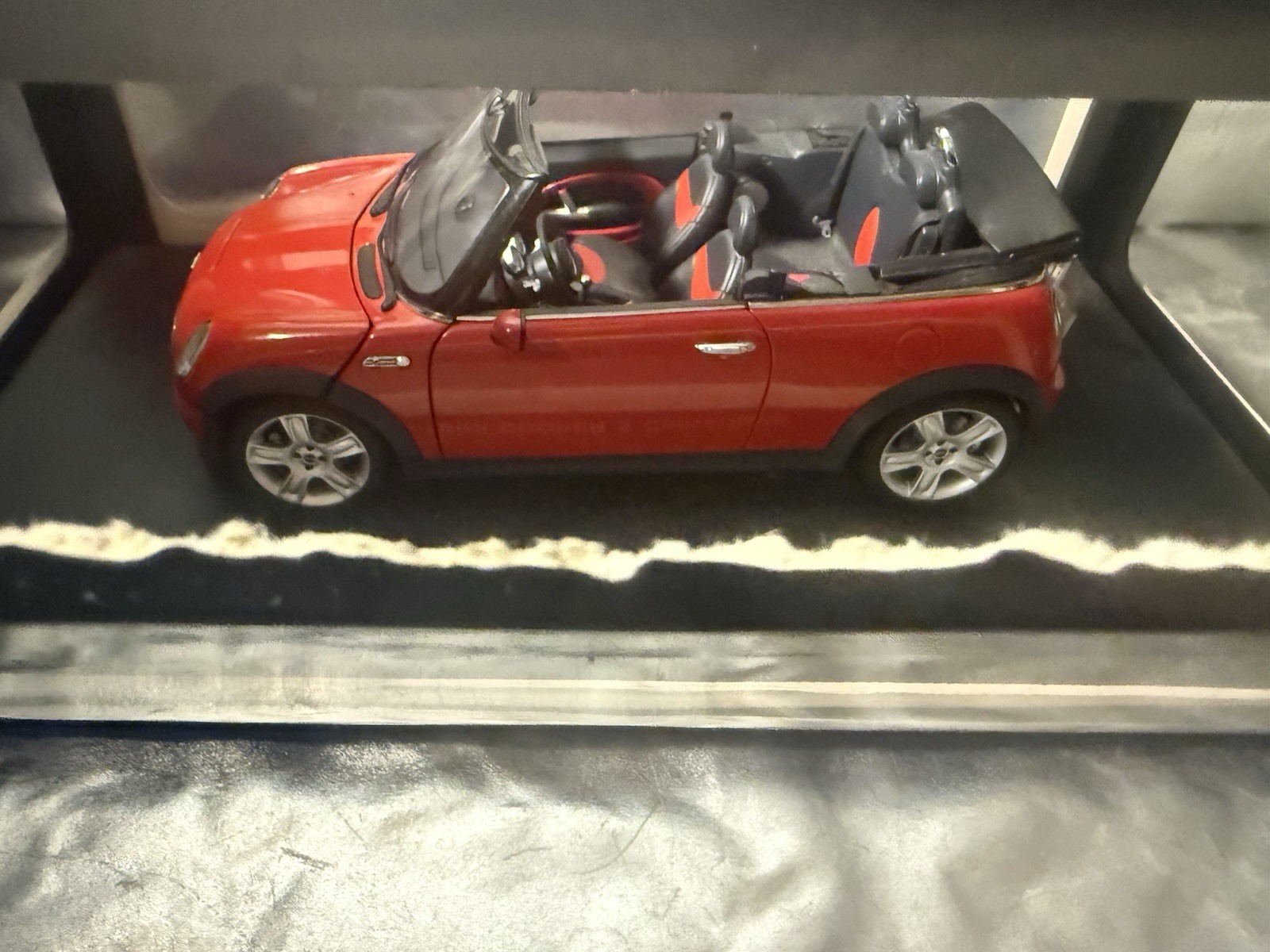 AUTOart 1:18 Mini Cooper S Convertible Red Diecast Car Open Box – READ DISC