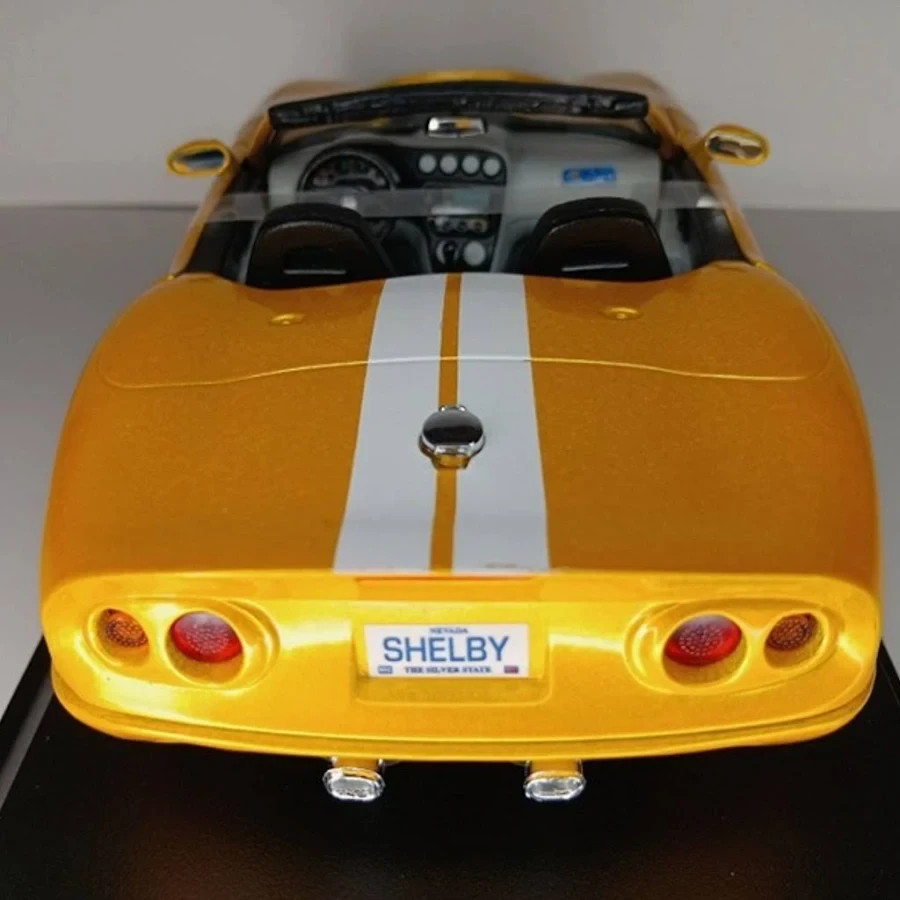 Shelby Series one 1:18 Maisto Exclusive Style Special Edition – Yellow