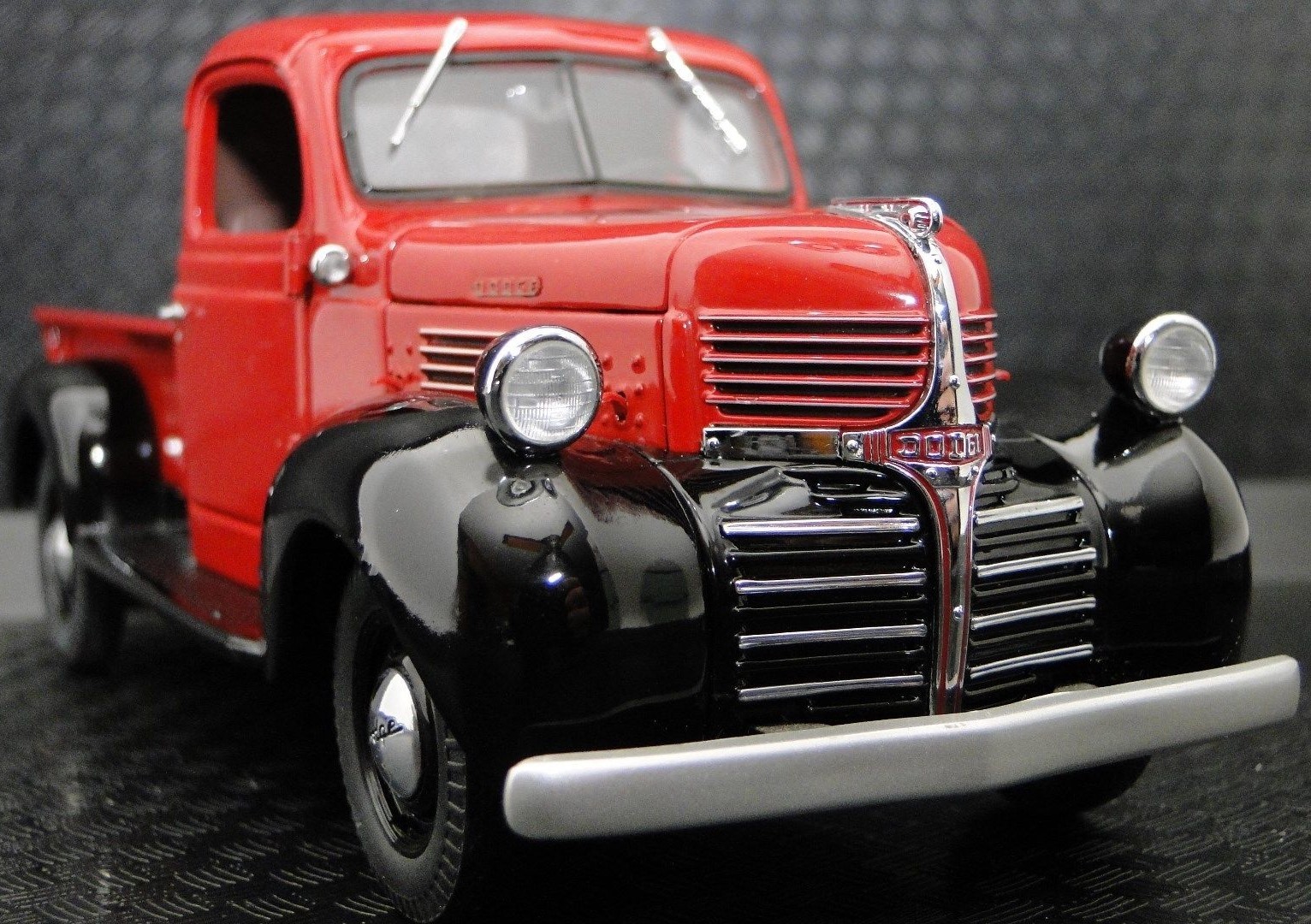 Dodge Ram Pickup Truck Car Built Metal Model Classic Promo