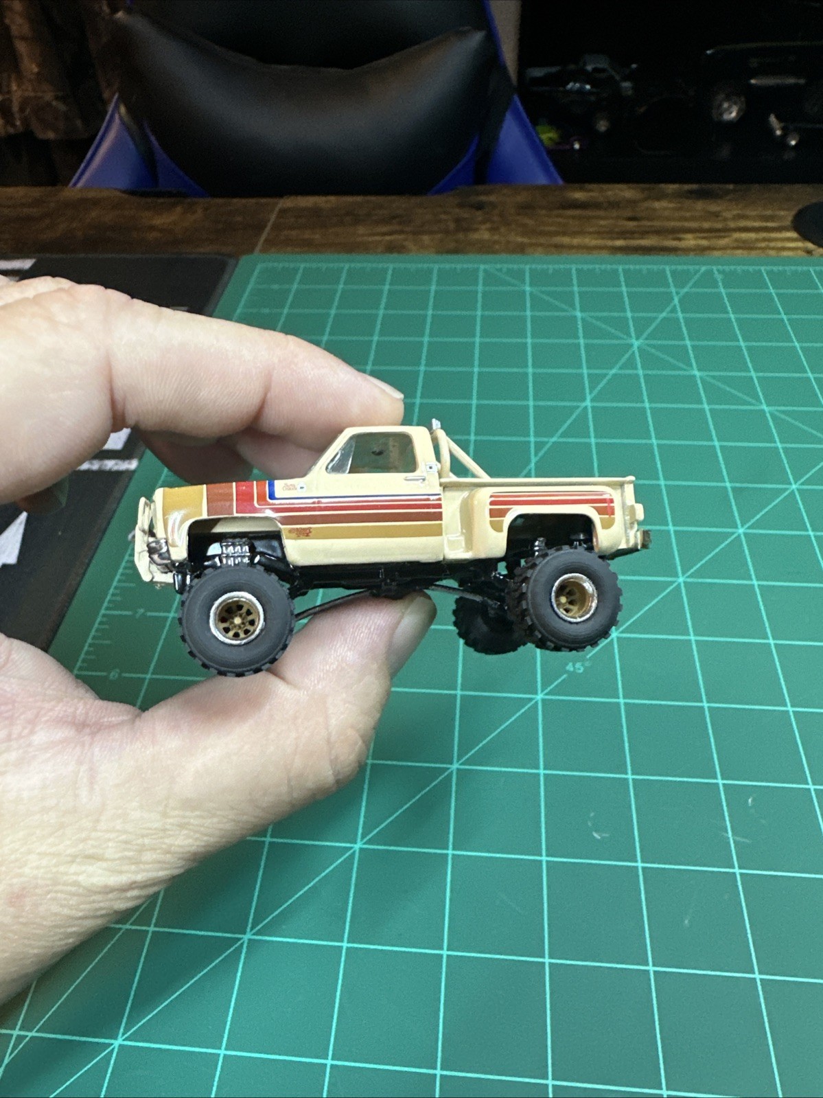 CUSTOM LIFTED M2 MACHINES 1976 GMC SIERRA CLASSIC SQUAREBODY DESERT FOX