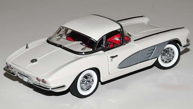 Corvette Chevrolet StingRay55Chevy57Race Car1:24Classic18Hot Rod1972Metal Model