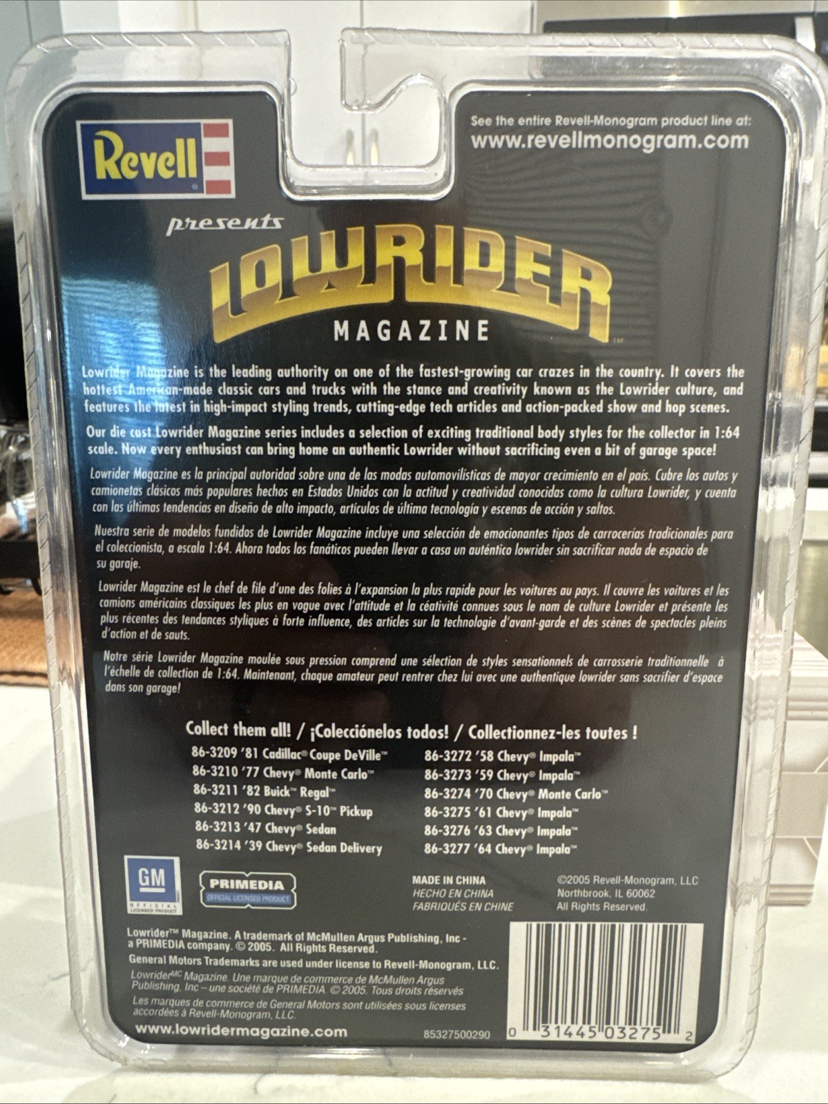 A Revell 86-3275 Lowrider Magazine 61 Chevy Impala 1/64 New in Package