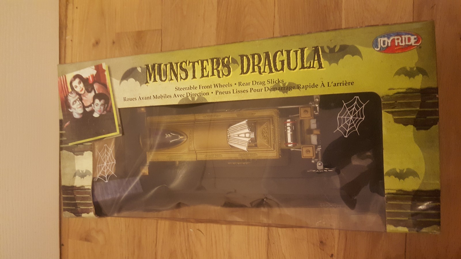 joyride munsters dragula 33266 1/18 diecast movie coffin dragster car boxed