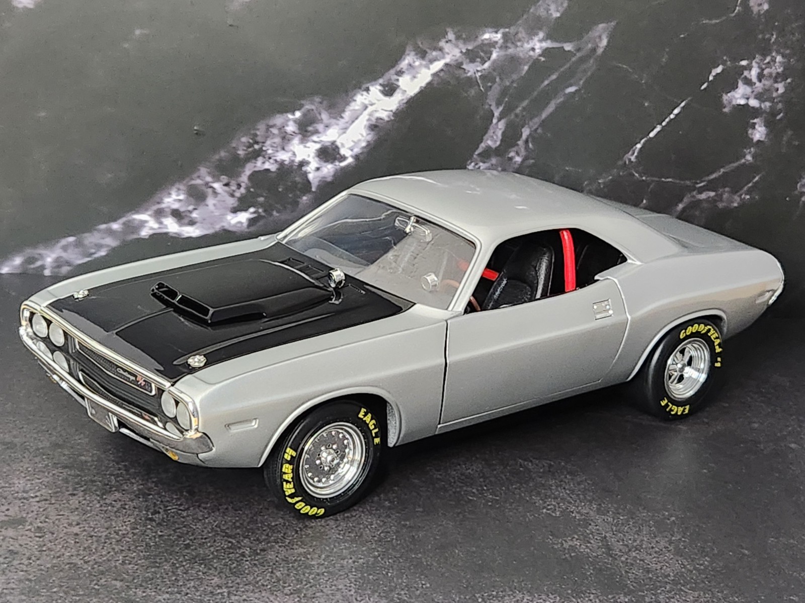 1/18 ERTL 1970 CHALLENGER-CUSTOM BUILT-READ DESCRIPTION FULLY!!