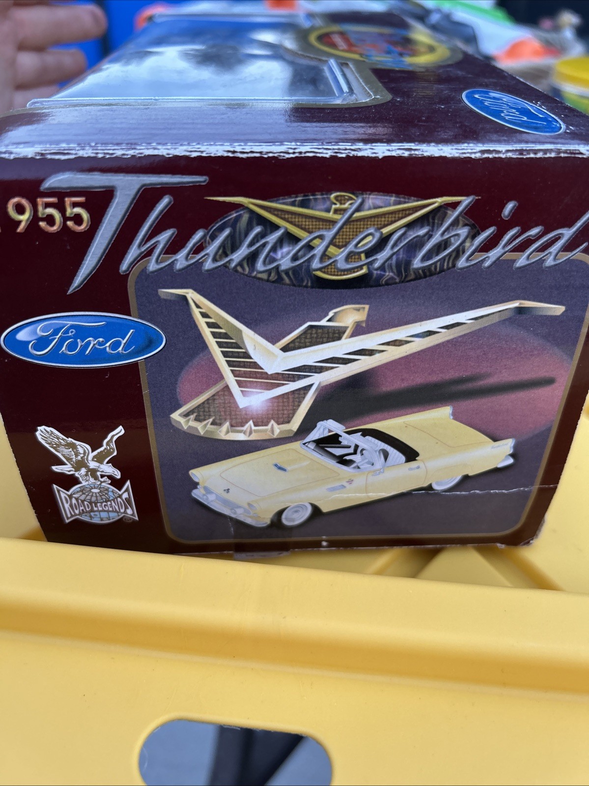 Road Legends Yat Ming 1955 Thunderbird Yellow removable top scale 1:18 Used