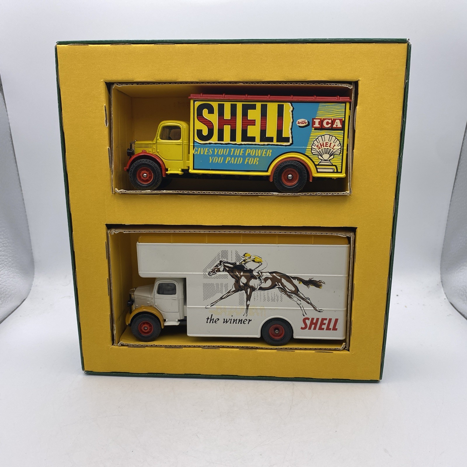 Corgi D17/1 Bedford Vans – Shell – Limited Edition – Boxed