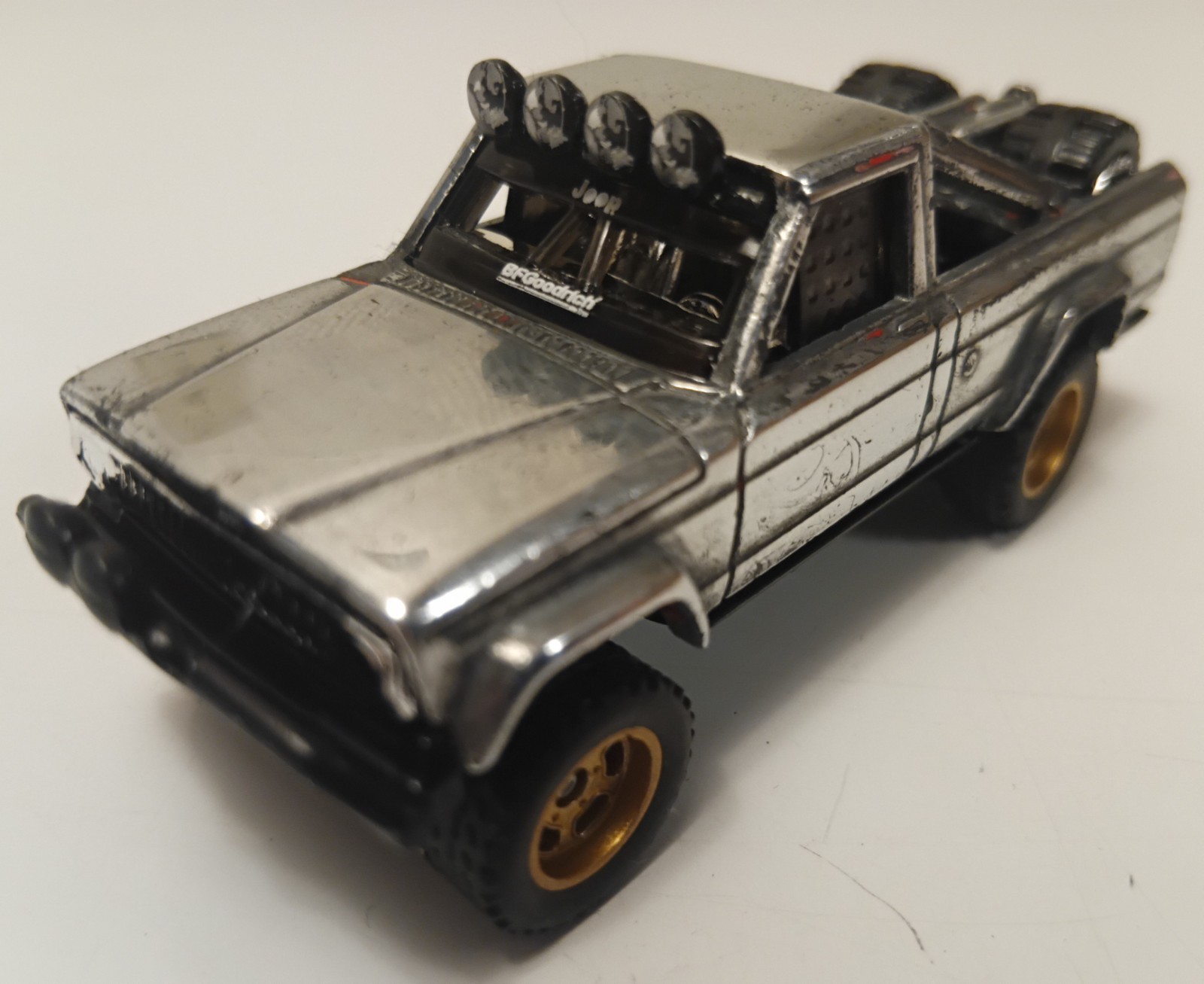 Hot Wheels: ’73 Jeep J10 (Gone in Sixty Seconds Series 3-Nao)