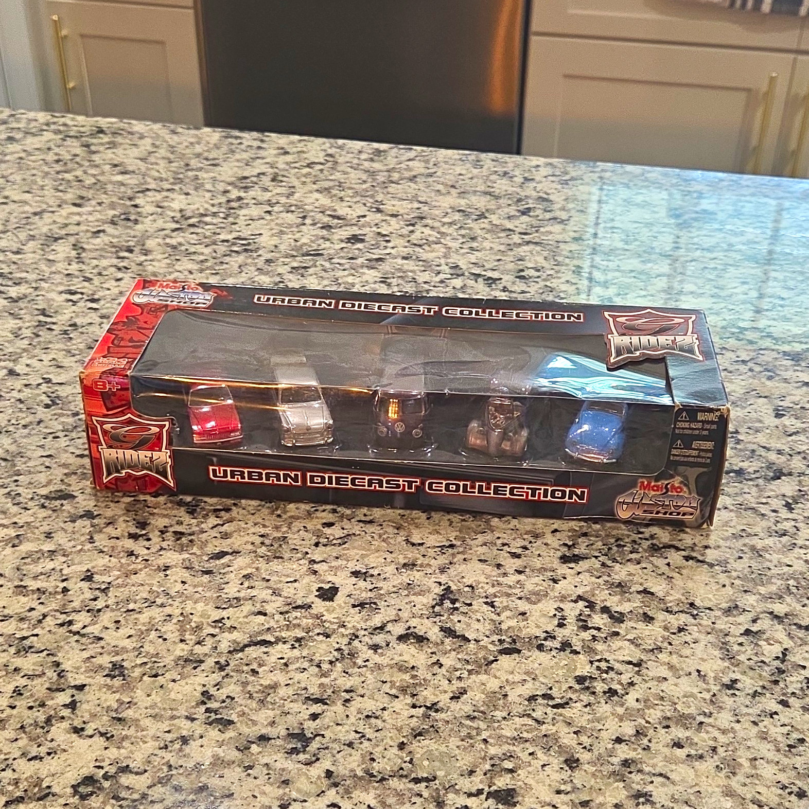 Maisto G Ridez Urban Diecast Collection 1:64 Diecast Car Set Unopened Box