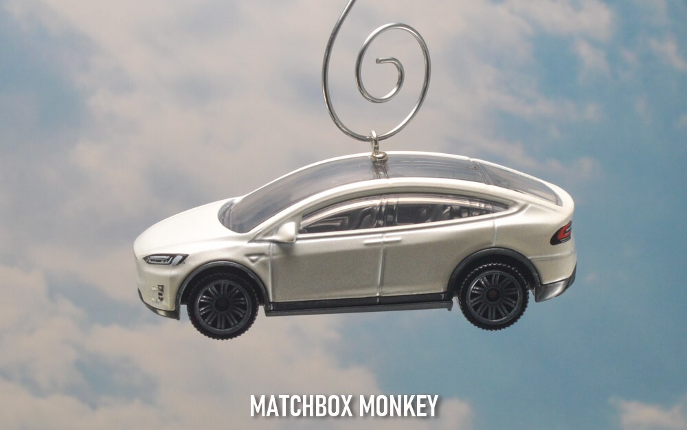 NEW Tesla Model X Electric SUV Crossover Car Christmas Ornament 1/64 Elon Musk