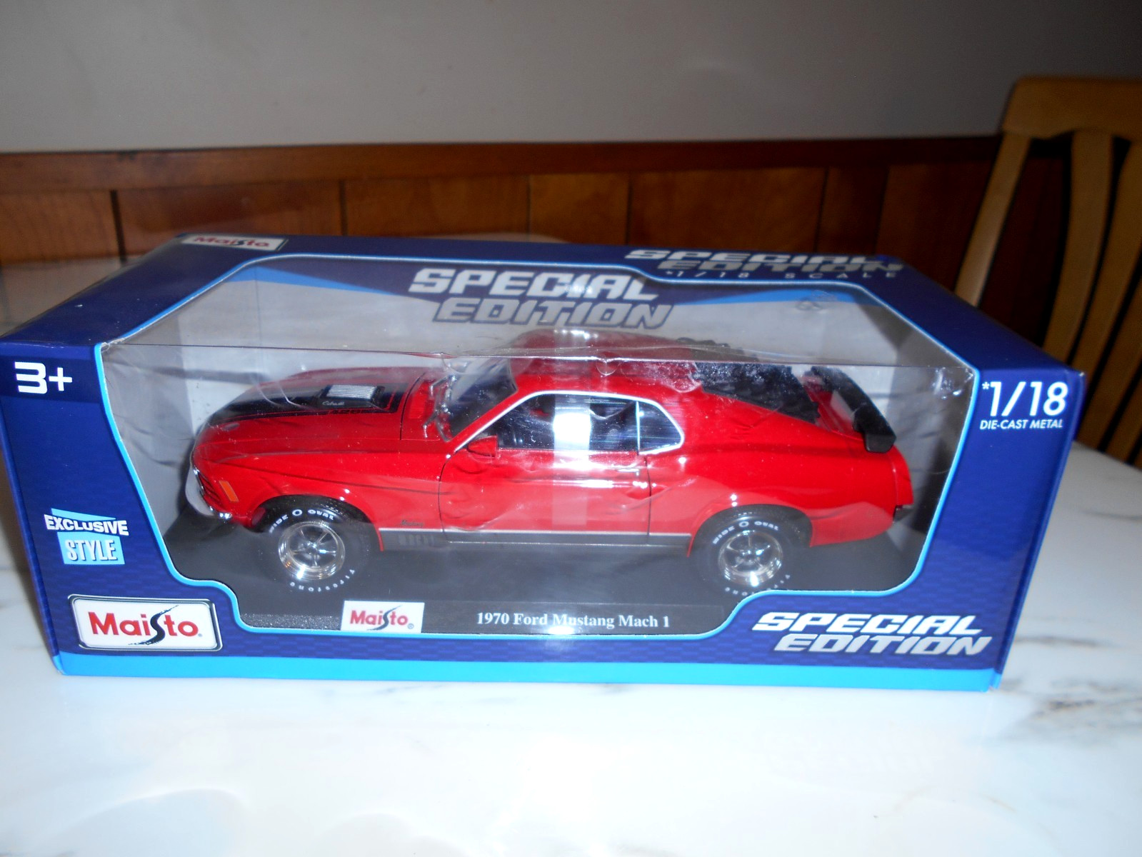 Maisto 1/18 1970 Ford Mustang Mach 1 ~ Exclusive Style
