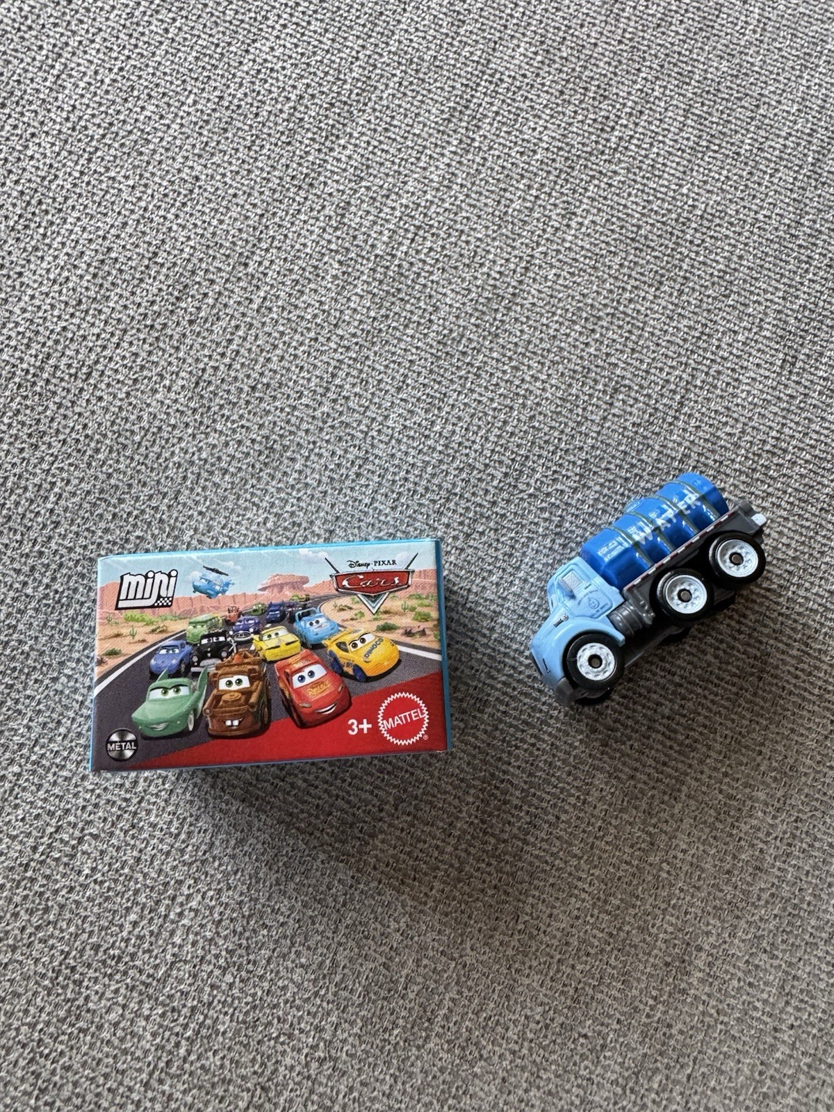 2026 SERIES 2 DISNEY PIXAR CARS MINI RACERS MR DRIPPY #21 RARE! SEALED