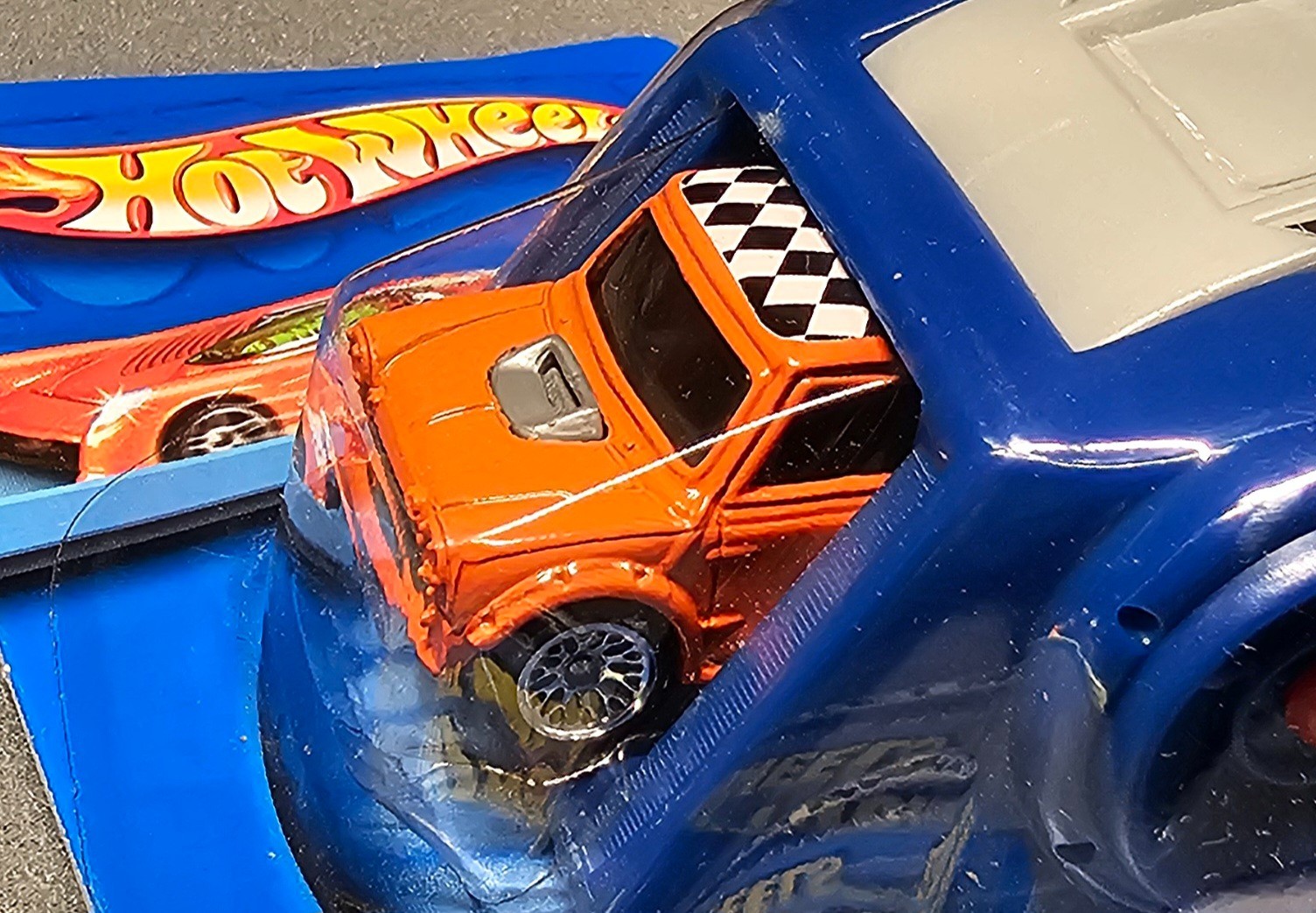VHTF Hot Wheels Power Launcher Morris Mini Cooper in orange
