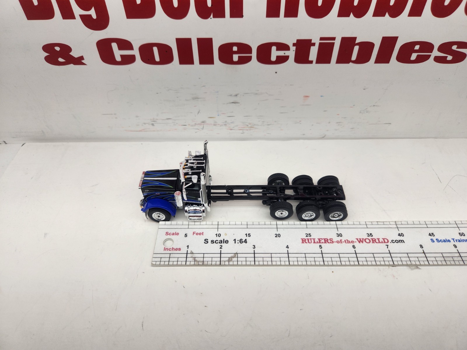 1/64 DCP/FG Black,Blue,Green 389 Day Cab Heavy Haul Chassis For Custom Builds