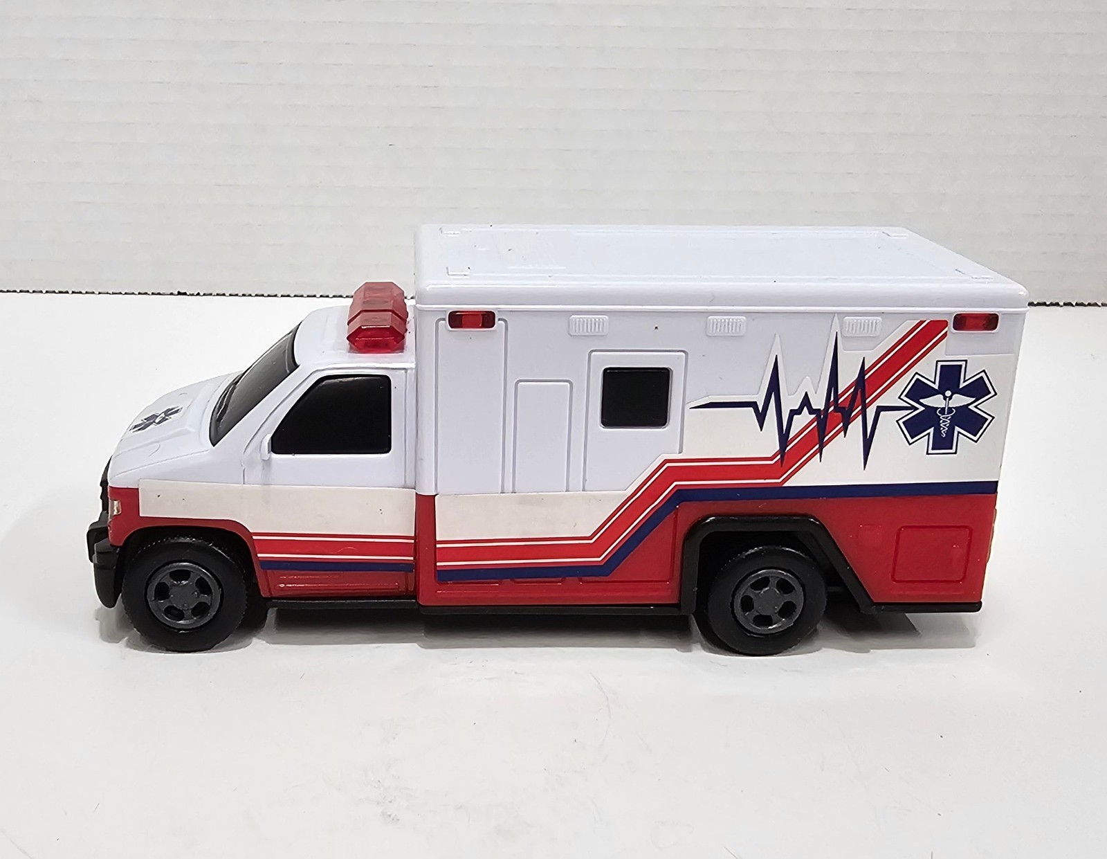Vtg Dickie Toys SOS Rescue Center Call Center 4 Vehicles Fire Police Ambulance