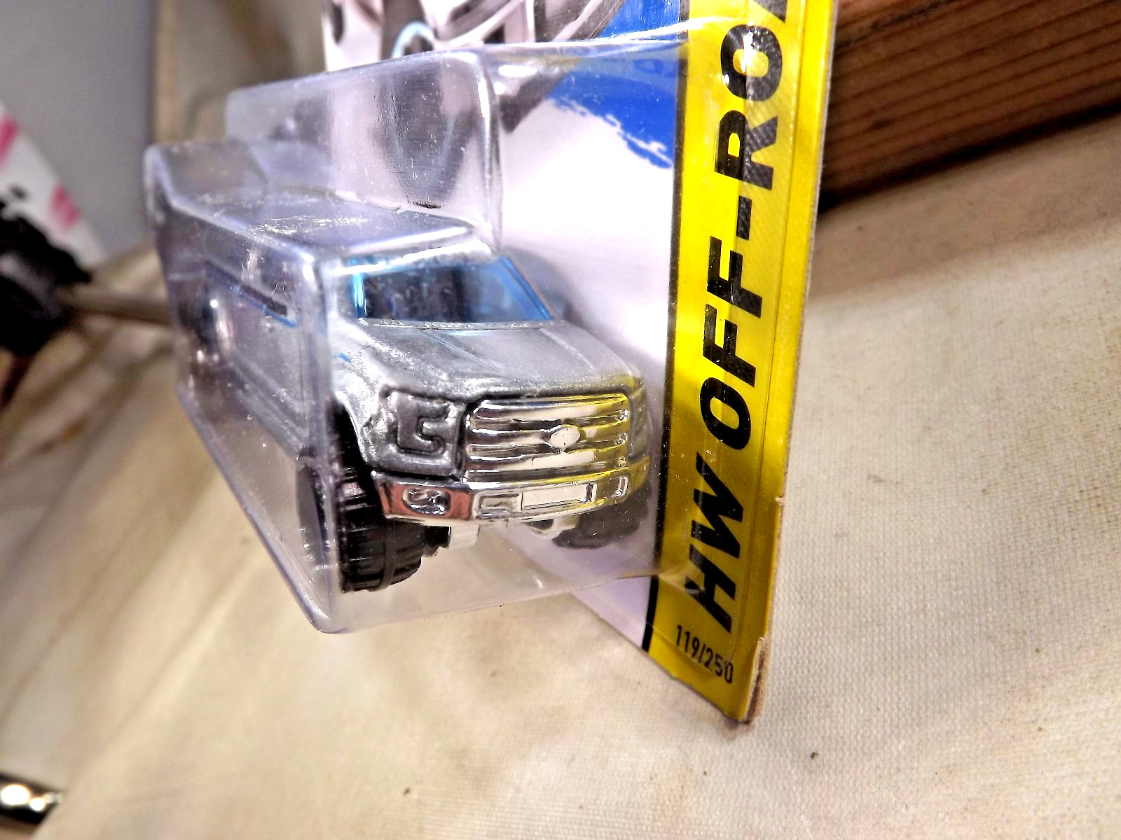 2015 Hot Wheels #119 HW Off-Road/HW Hot Trucks ’15 FORD F-150 Silver w/OROH6 Sp