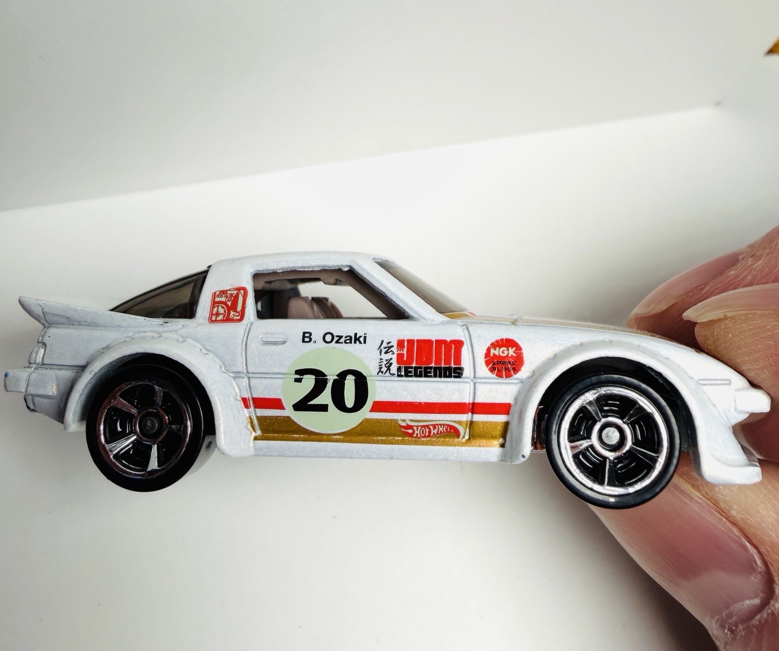 2012 Hot Wheels WHITE Mazda RX-7 Mystery Pack Super Speeders Kroger B Ozaki #20