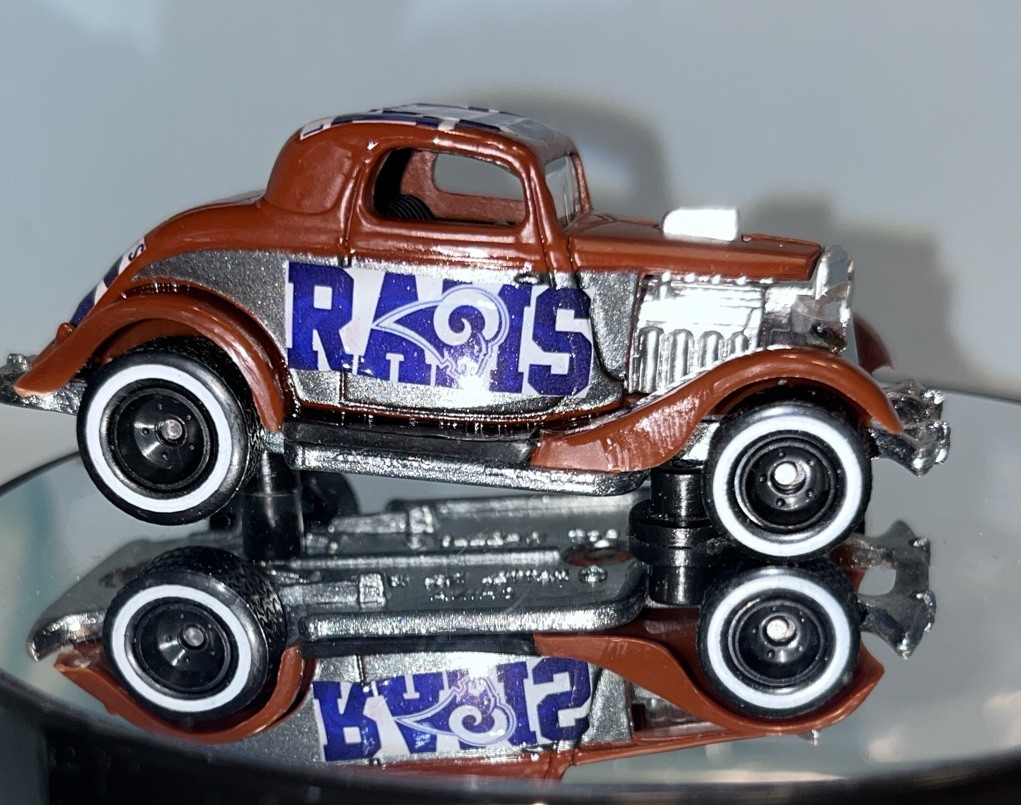 Hot Wheels LA Rams Football 32 Ford Roadster Treasure Hunt “Custom “Real Riders