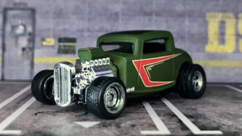 CUSTOM Green ’32 Ford • Chrome Real Riders • Hot Wheels Premium Car • HTF