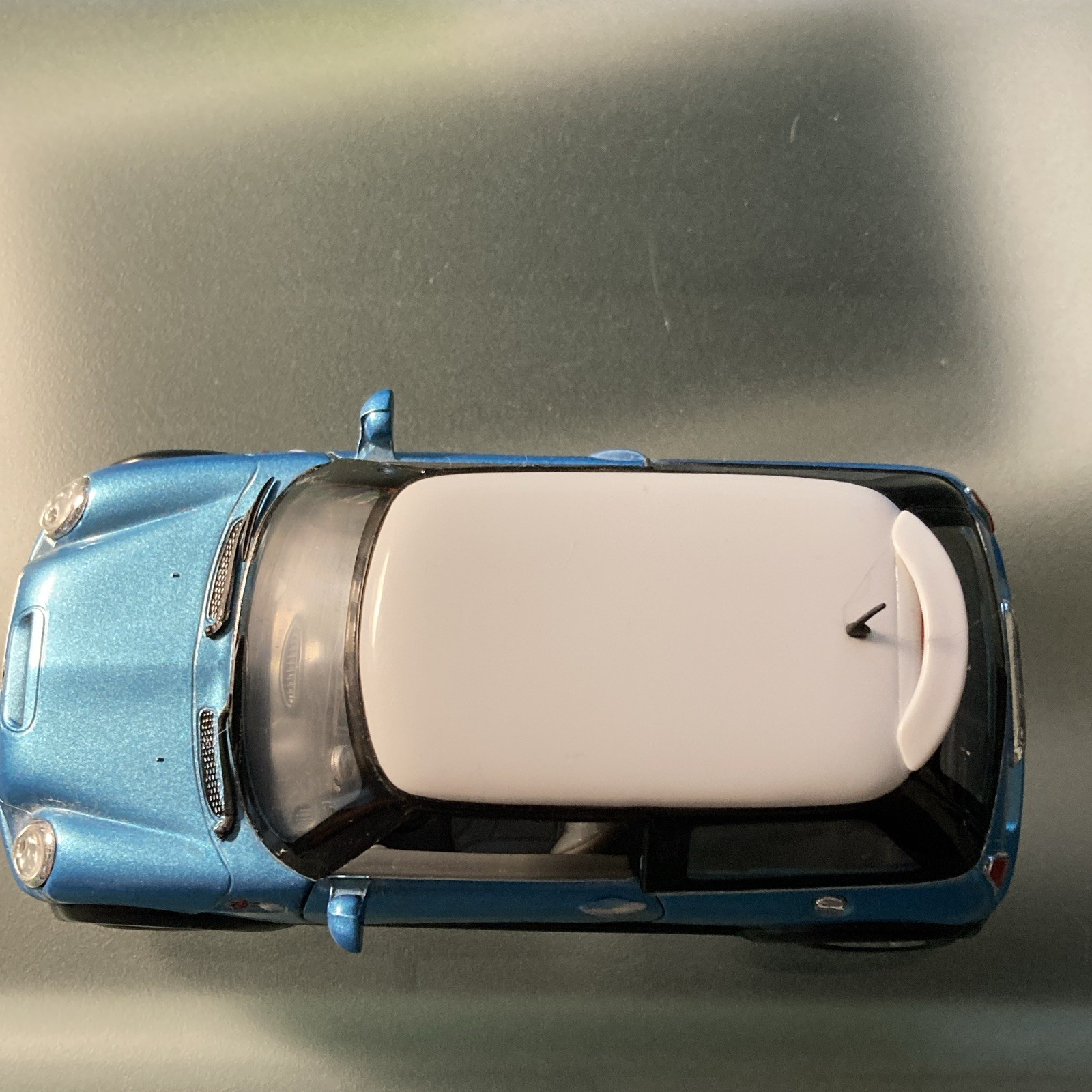Kinsmart MINI Mini Cooper S Blue/White Roof Diecast Car Model Opening Doors